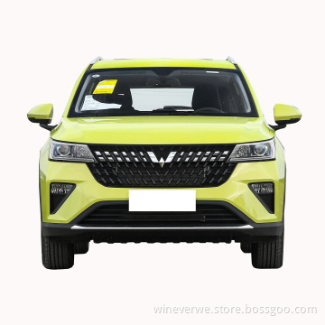 Gasoline Car Wuling  Second Hand Cars 165 km/h 5 Doors 5 Seats  Made In China 143nm